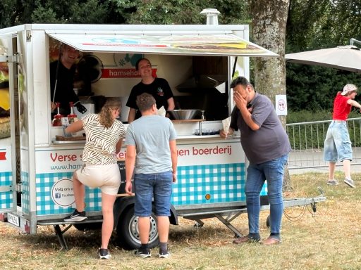 De Hamsehoeve foodtruck zorge er voor dat er aan niets ontbrak